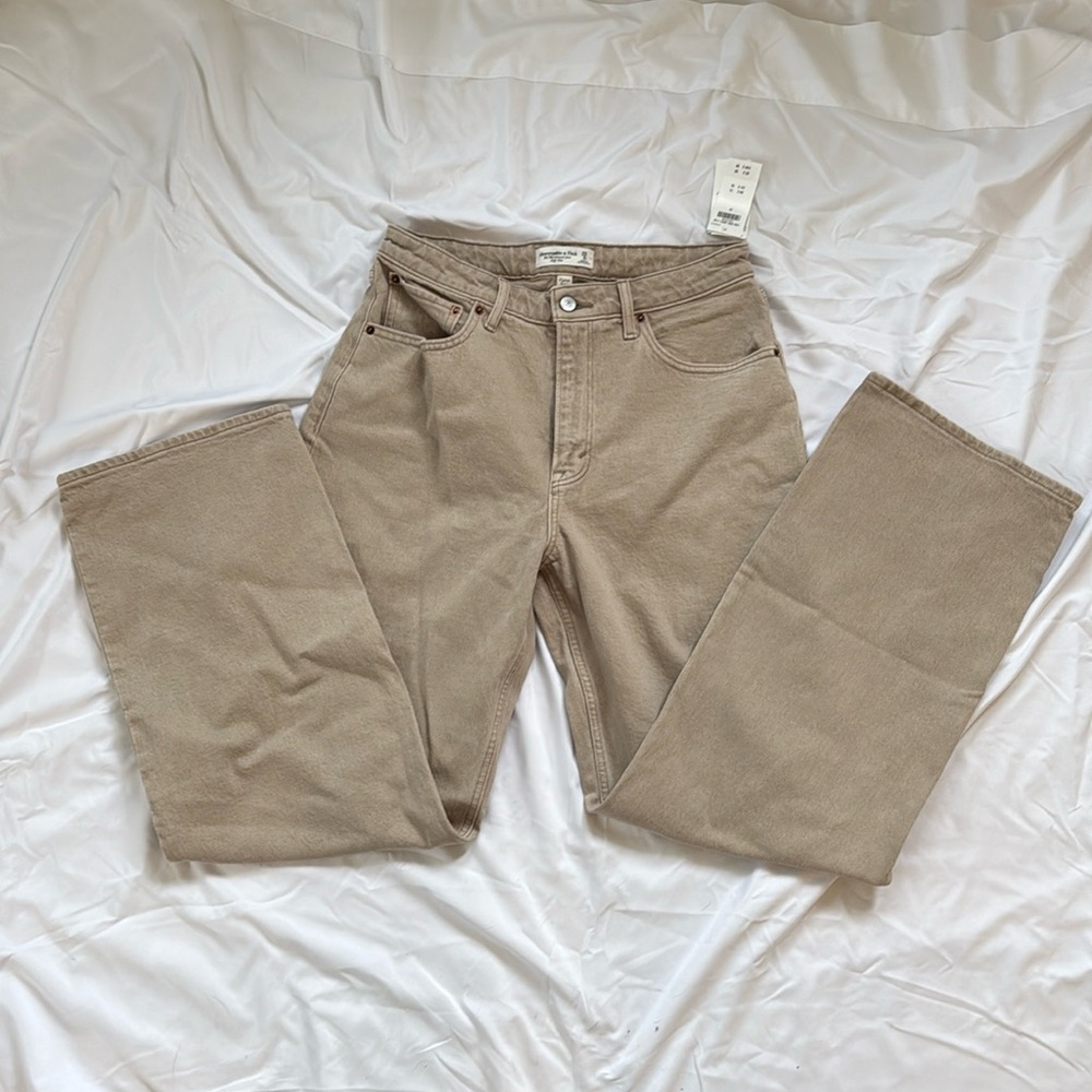 NWT Abercrombie curve love jeans size 29